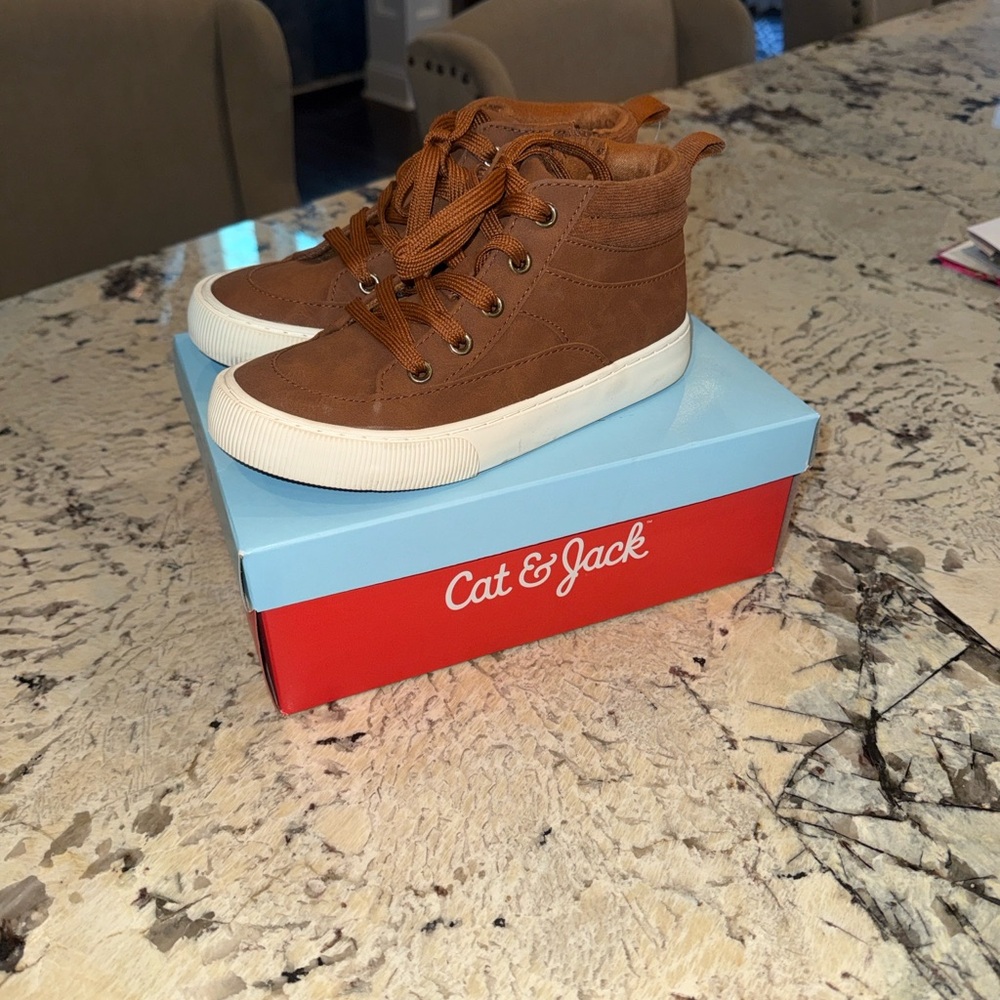 Cat & Jack Brown High-Top Cooper Kids Sneakers 1 worn once - Picture 4 of 6